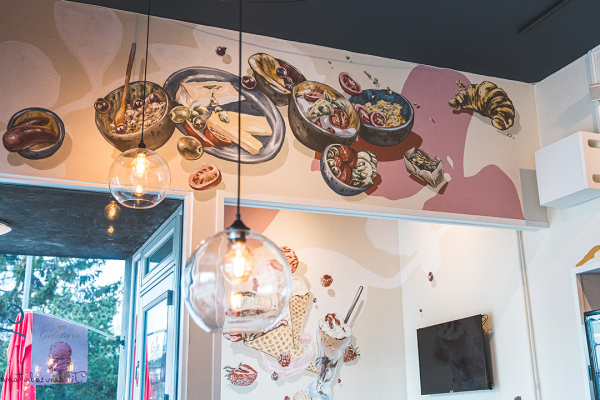 Vægkunst der skaber en god stemning i lokalet